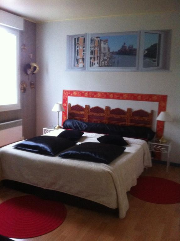 Chambre D'Hotes Dyrslot Saint-Denis-de-Pile Экстерьер фото